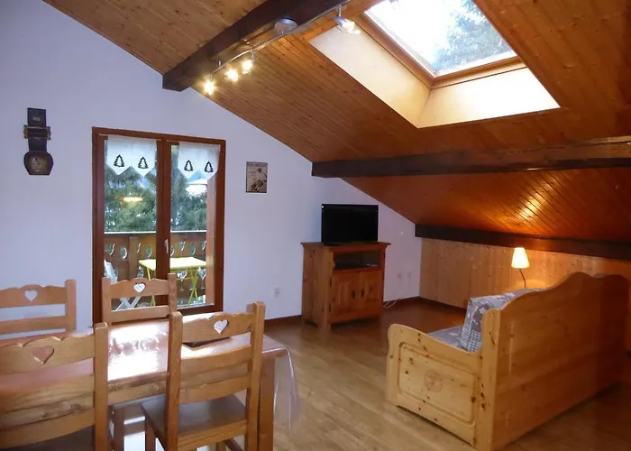 Cosy 2 Pieces Avec Balcon, Proche Centre Et Telecabine - Champagny-en-vanoise - Fr-1-464-145 *