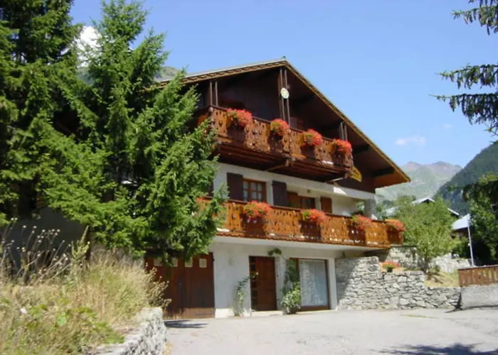 Appartement Cosy 2 Pieces Avec Balcon, Proche Centre Et Telecabine - Champagny-en-vanoise - Fr-1-464-145 *
